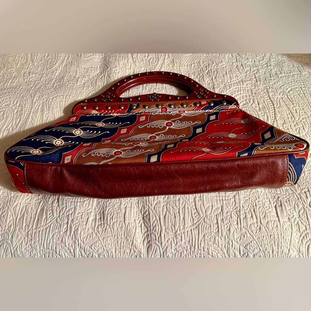 Isabella Fiore Vintage embroidered beaded bag clutch purse with wooden handles - Picture 5 of 12